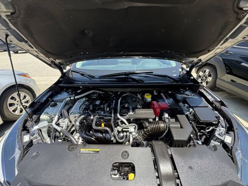 Used 2025 Nissan Sentra SV FWD image 31