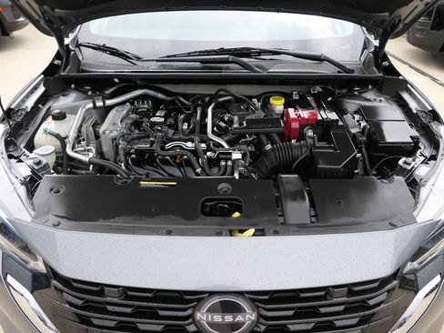 Used 2024 Nissan Sentra SV FWD image 27