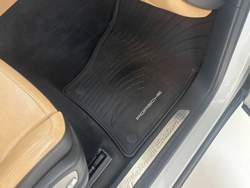 Used 2014 Porsche Cayenne Platinum Edition AWD/4WD image 41