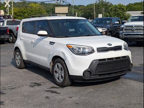 Used 2015 Kia Soul image 2