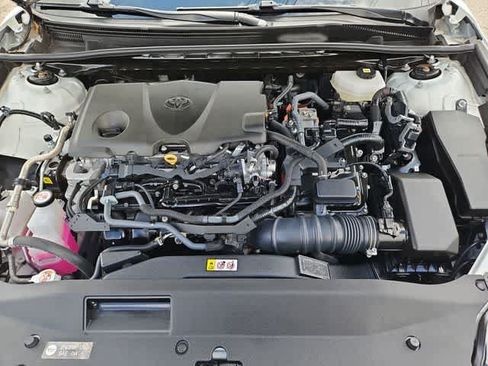 Used 2025 Toyota Camry LE FWD image 12