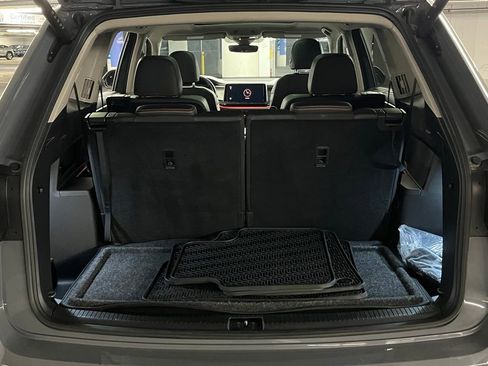 Certified 2025 Volkswagen Atlas Peak Edition SE AWD/4WD image 39