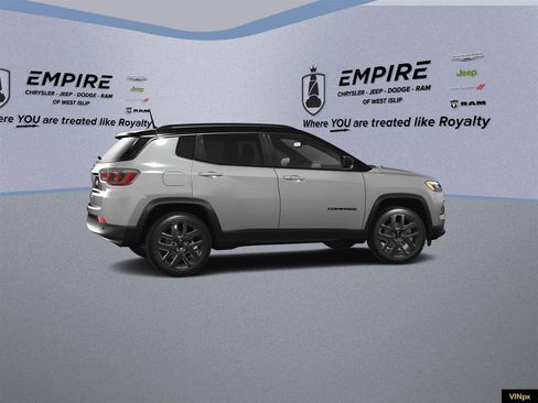 New 2026 Jeep Compass Limited image 18