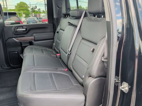 Used 2020 GMC Sierra 2500 Denali w/ Denali Ultimate Package image 17