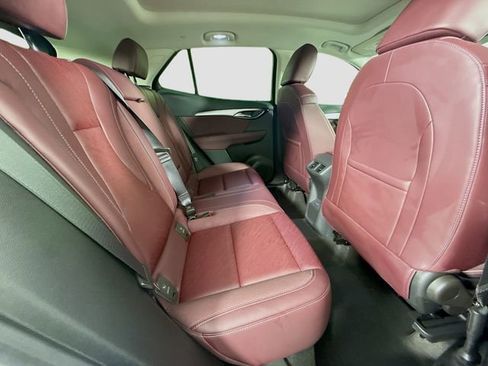 Used 2025 Buick Envision Sport Touring image 28