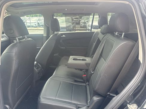 Used 2018 Volkswagen Tiguan SE w/ Panoramic Sunroof Package AWD/4WD image 21