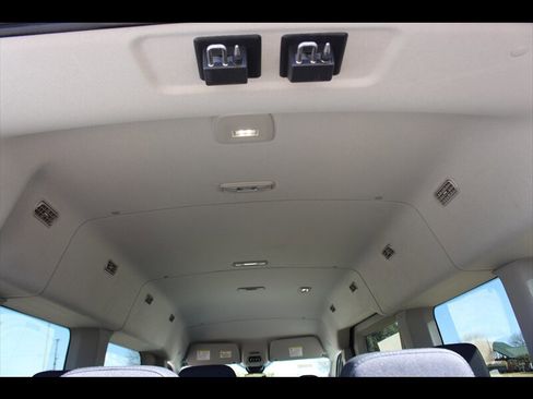 Used 2024 Ford Transit 350 XLT RWD image 12