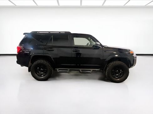 Used 2018 Toyota 4Runner SR5 image 23