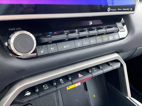 Used 2023 Toyota Tundra Limited w/ TRD Off-Road Package image 31