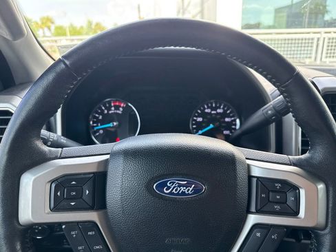 Used 2018 Ford F250 Lariat w/ Lariat Ultimate Package AWD/4WD image 9