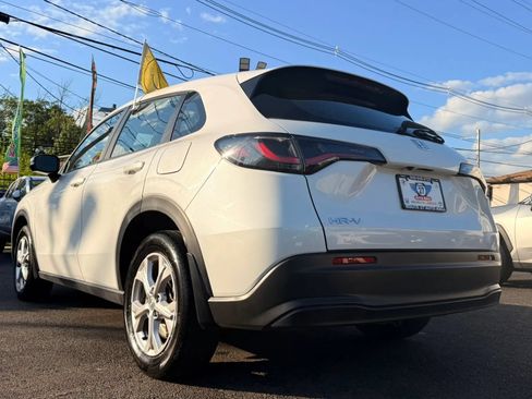 Used 2025 Honda HR-V LX image 8