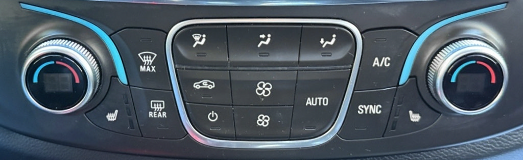 Used 2019 Chevrolet Traverse LT AWD/4WD image 24