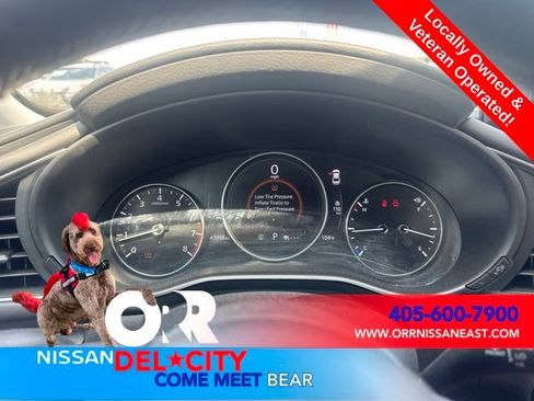 Used 2025 MAZDA MAZDA3 s FWD image 2