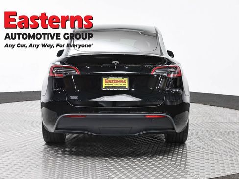 Used 2021 Tesla Model Y Long Range AWD/4WD image 6