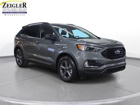 Used 2024 Ford Edge SEL w/ Sport Appearance Package AWD/4WD image 3
