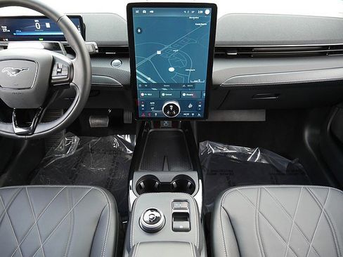 Used 2024 Ford Mustang Mach-E Select w/ Comfort Package Lite image 20