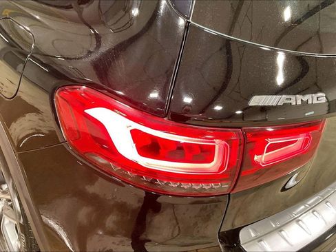 Used 2022 Mercedes-Benz GLB 35 AMG 4MATIC image 23