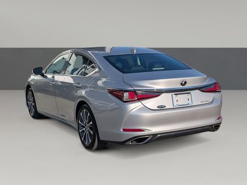 Used 2020 Lexus ES 350 Luxury w/ Accessory Package 2 image 7