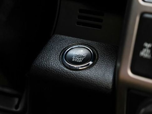 Used 2018 Ford F150 Platinum w/ Equipment Group 701A Luxury AWD/4WD image 19