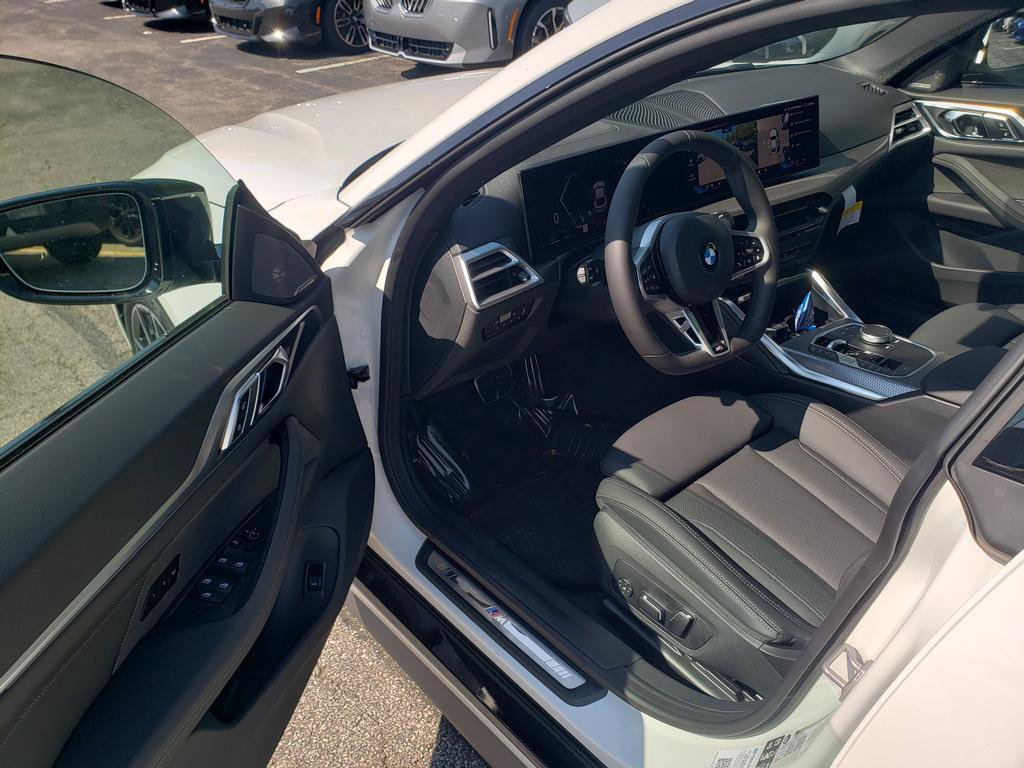 New 2026 BMW 430i xDrive w/ M Sport Package AWD/4WD image 6