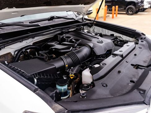 Used 2023 Toyota 4Runner SR5 Premium w/ Moonroof Package image 39