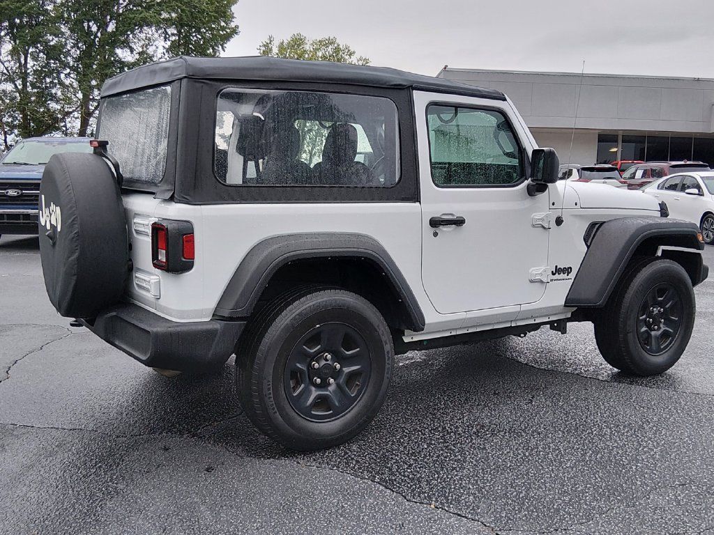 Used 2023 Jeep Wrangler Sport AWD/4WD image 4