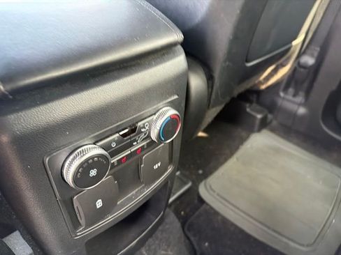 Used 2020 Ford Explorer XLT w/ Comfort Package AWD/4WD image 13