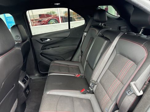 Used 2022 Chevrolet Equinox RS FWD image 17