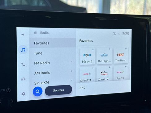 Certified 2025 Toyota Corolla SE image 21