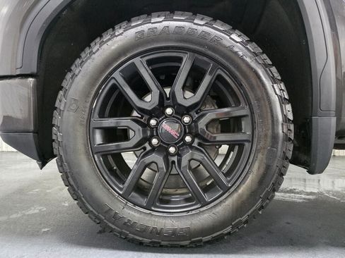 Used 2021 GMC Sierra 1500 Elevation w/ X31 Off-Road Package AWD/4WD image 7
