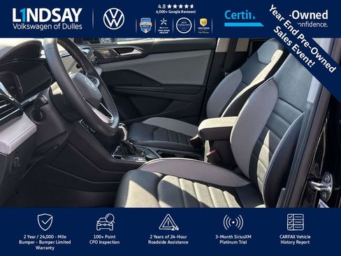 Certified 2022 Volkswagen Taos SEL w/ Panoramic Sunroof Package image 11