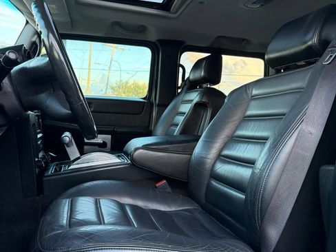 Used 2005 HUMMER H2 SUT w/ Preferred Equipment Group image 14