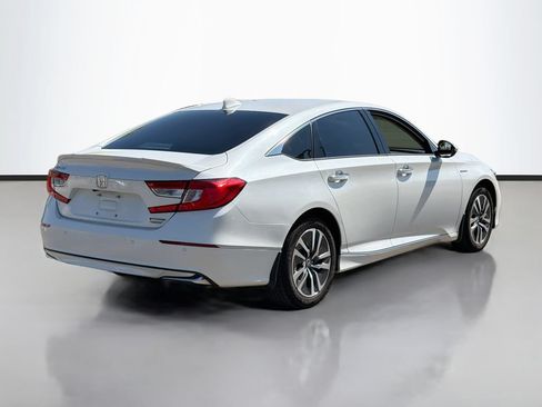 Used 2018 Honda Accord Touring image 5