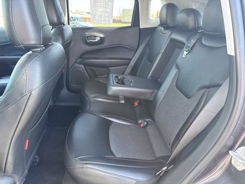 Used 2021 Jeep Compass Trailhawk AWD/4WD image 6