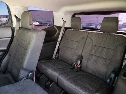 Used 2019 GMC Acadia SLE image 10