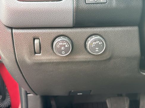 Used 2018 Chevrolet Colorado Z71 image 14