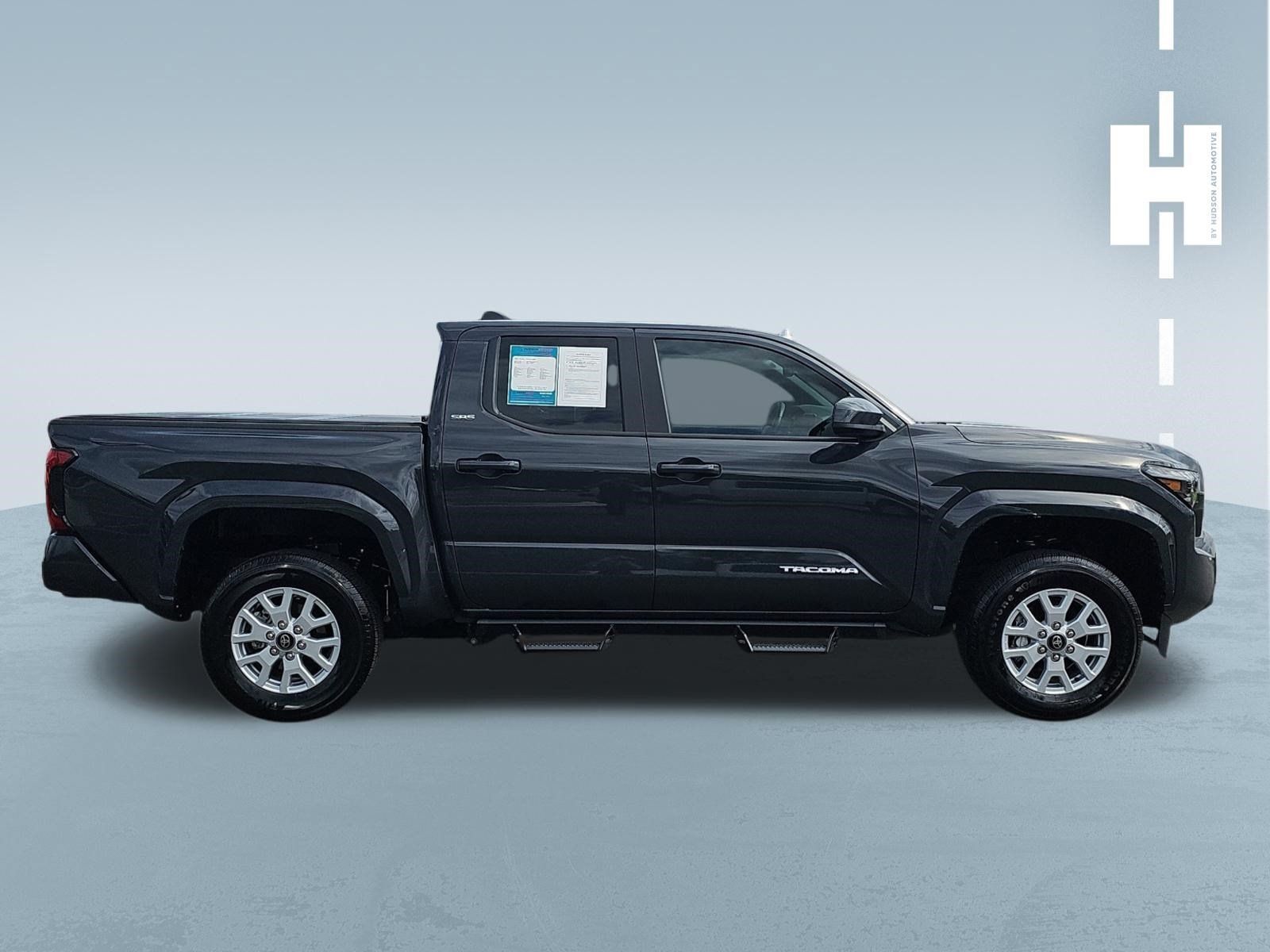 Used 2024 Toyota Tacoma SR5 AWD/4WD image 3