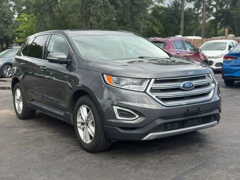 Used 2017 Ford Edge SEL w/ Equipment Group 201A FWD image 4
