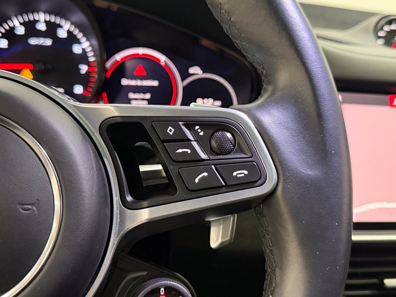 Used 2021 Porsche Cayenne GTS AWD/4WD image 31