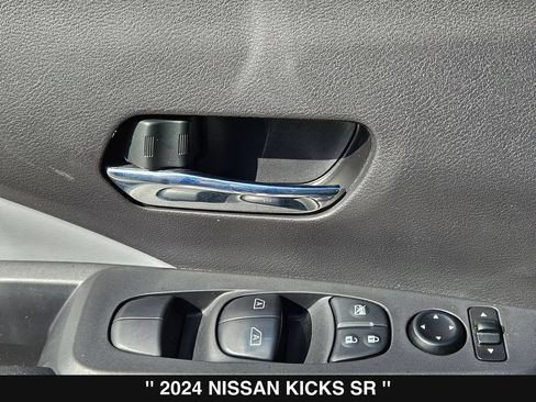 Used 2024 Nissan Kicks SR w/ SR Premium Package FWD image 15