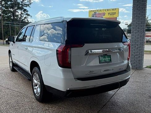 Used 2023 GMC Yukon XL SLT w/ SLT Luxury Package RWD image 6