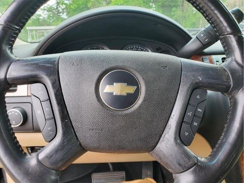 Used 2007 Chevrolet Silverado 2500 LTZ w/ Safety Package AWD/4WD image 34