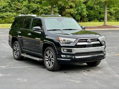 Used 2024 Toyota 4Runner Limited AWD/4WD image 11