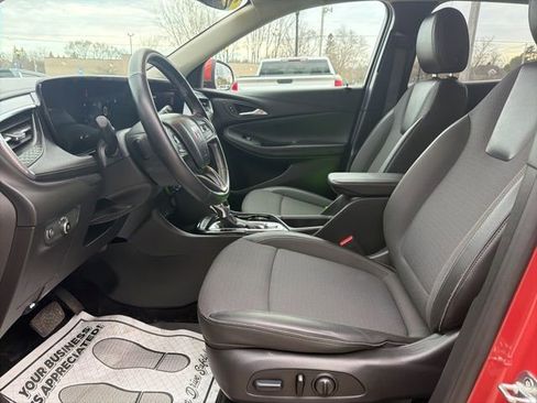 Used 2024 Buick Encore GX Preferred w/ Comfort Package FWD image 17
