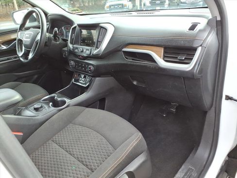 Used 2019 GMC Terrain SLE w/ LPO, Cargo Package image 10
