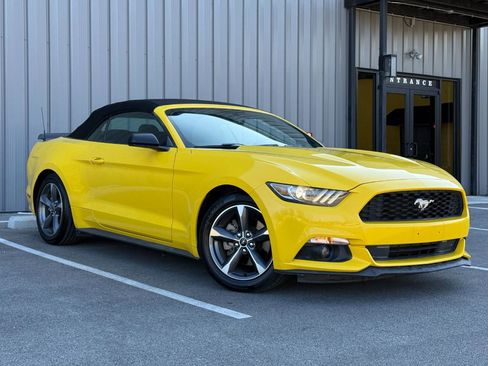 Used 2015 Ford Mustang Convertible w/ Equipment Group 051A image 3