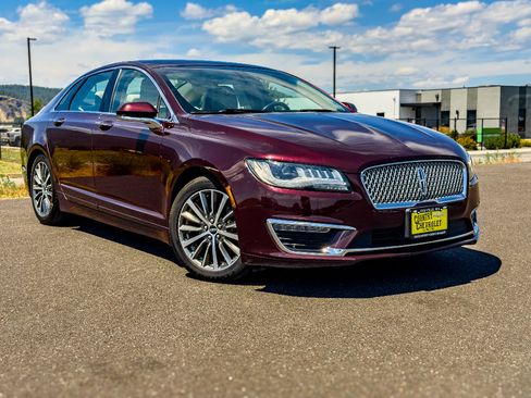 Used 2017 Lincoln MKZ Select w/ Select Plus Package FWD image 1