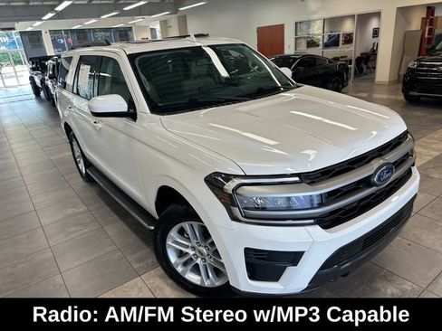 Used 2023 Ford Expedition XLT AWD/4WD image 12