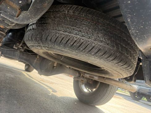 Used 2023 Toyota Tacoma SR AWD/4WD image 38