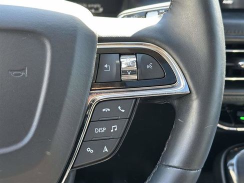 Used 2022 Lincoln Nautilus Reserve image 14